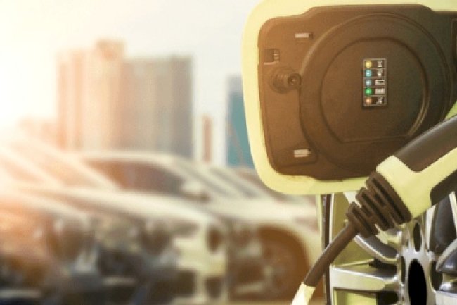 Motor Gücü 160 KW’ı Geçmeyen Sadece Elektrik Motorlu Binek Otomobillerin İlk Tesliminde/İktisabında Uygulanan ÖTV Oranlarının Belirlenmesinde Esas Alınan Matrah Eşiği Yeniden Belirlenmiştir